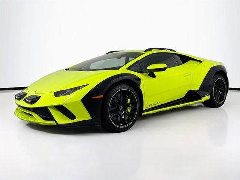 Used 2024 Lamborghini Huracan Sterrato AWD/4WD image 3
