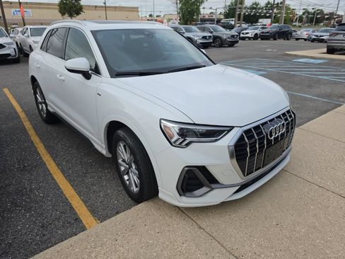 Used 2025 Audi Q3 2.0T Premium AWD/4WD image 3
