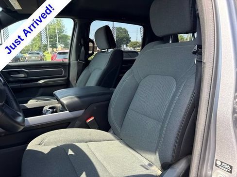Used 2022 RAM 1500 Big Horn AWD/4WD image 9