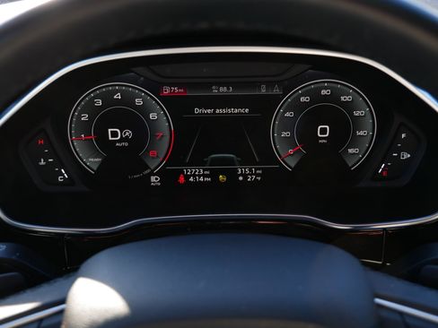 Used 2023 Audi Q3 2.0T Premium Plus w/ Premium Plus Package image 21