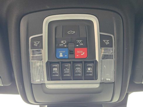 Used 2019 RAM 1500 Limited AWD/4WD image 36