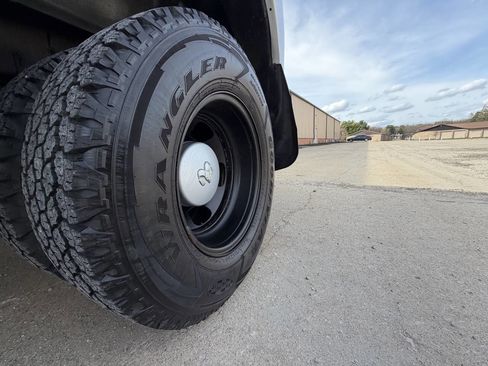 Used 2012 RAM 3500 ST w/ Max Tow Pkg image 5