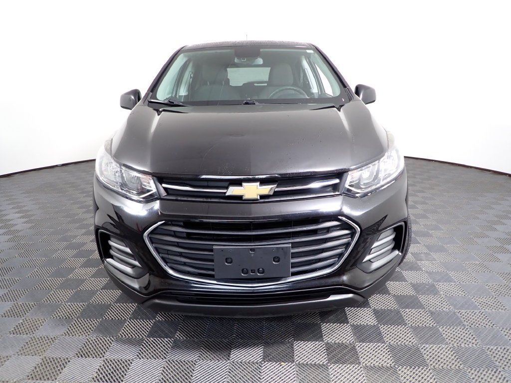 Used 2020 Chevrolet Trax LS w/ Tint and Cruise Package AWD/4WD image 7