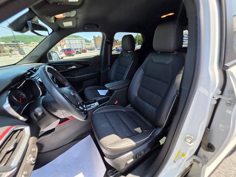 Used 2022 Chevrolet TrailBlazer RS w/ Technology Package AWD/4WD image 14