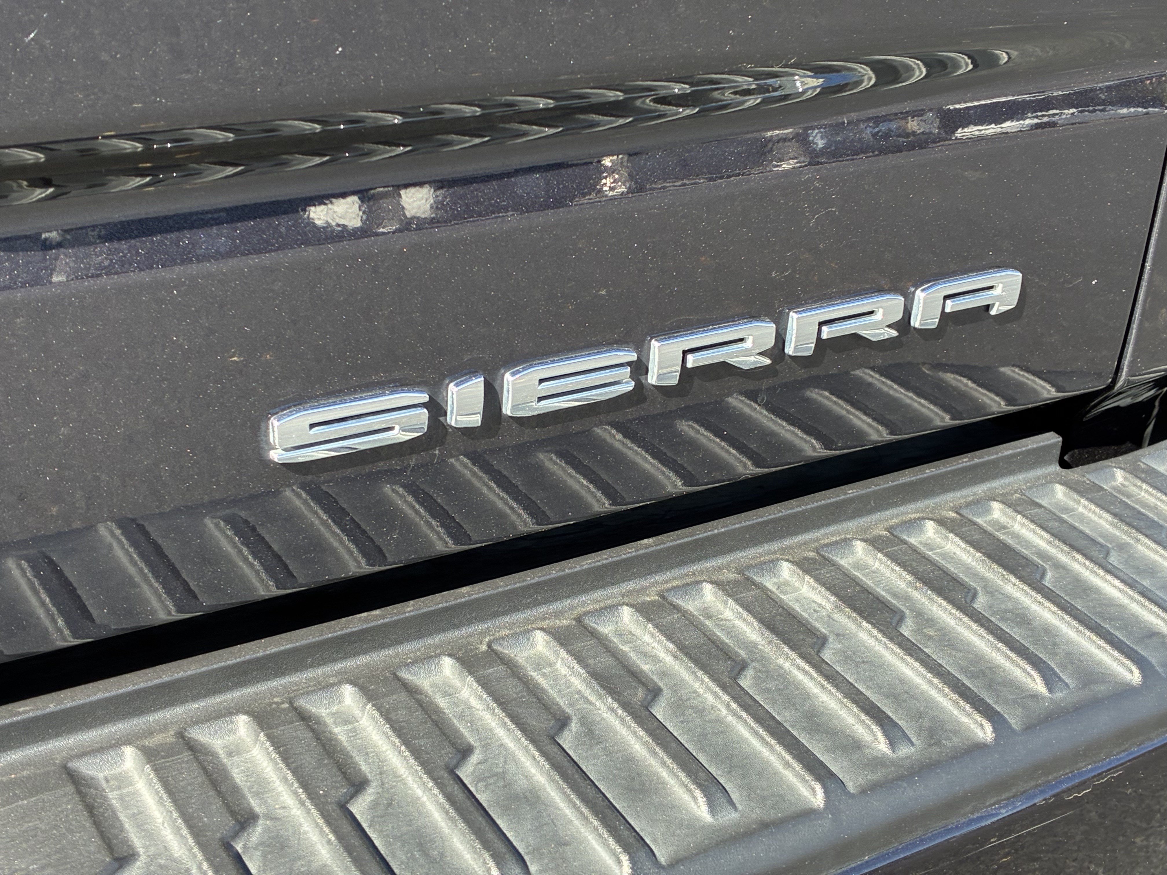 Used 2023 GMC Sierra 1500 Denali Ultimate AWD/4WD image 12
