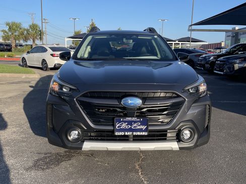 Used 2023 Subaru Outback Limited AWD/4WD image 2