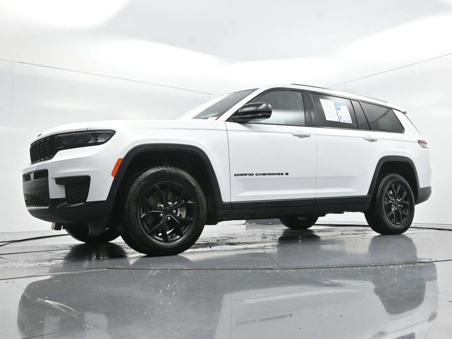 Used 2024 Jeep Grand Cherokee L Altitude AWD/4WD image 52