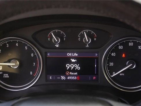 Used 2021 Buick Enclave Essence w/ Sport Touring Edition image 34