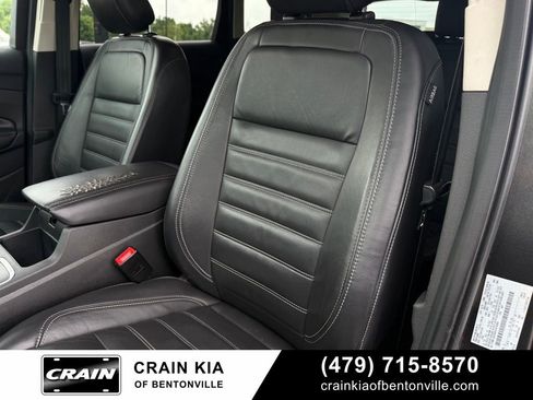 Used 2019 Ford Escape Titanium AWD/4WD image 23