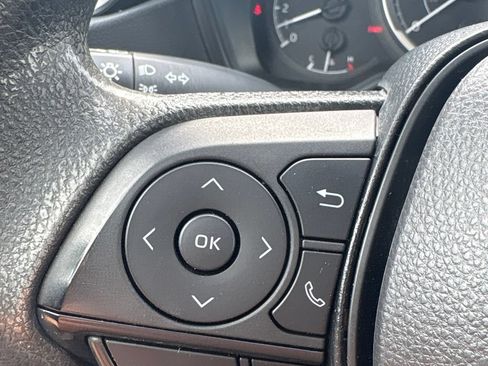 Used 2022 Toyota Corolla LE FWD image 31