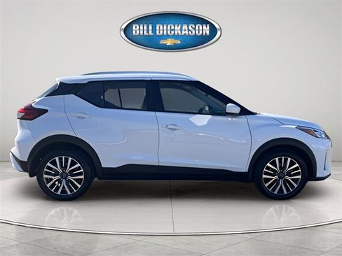 Used 2024 Nissan Kicks SV image 10