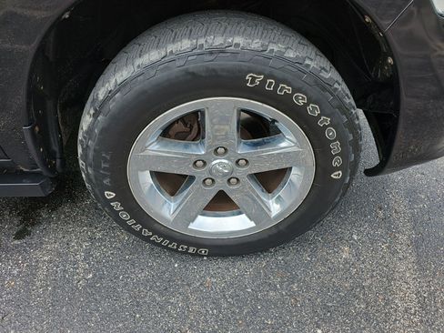 Used 2014 RAM 1500 Express AWD/4WD image 10