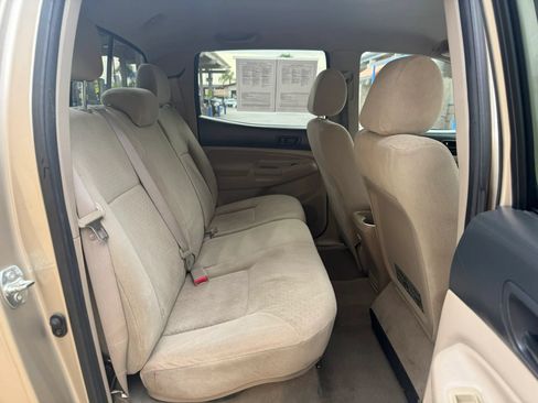 Used 2006 Toyota Tacoma PreRunner RWD image 15