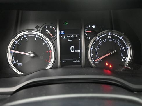 Used 2023 Toyota 4Runner TRD Off-Road Premium image 28