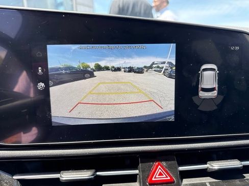 Used 2023 Kia Niro EX FWD image 20