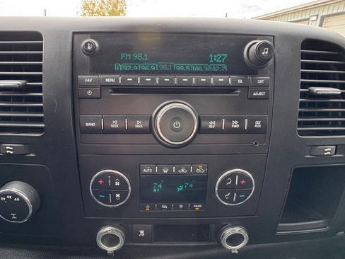 Used 2009 Chevrolet Silverado 2500 LT w/ Exterior Plus Package image 13