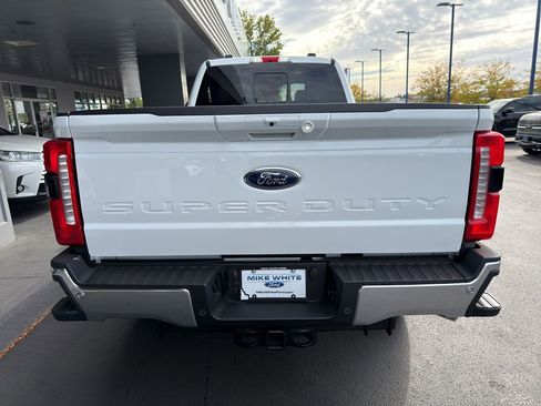 New 2026 Ford F350 Lariat w/ FX4 Off-Road Package image 13