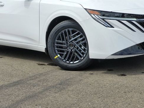 New 2026 Nissan Sentra SV FWD image 2