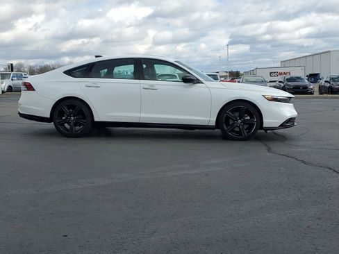 Certified 2023 Honda Accord Sport image 9
