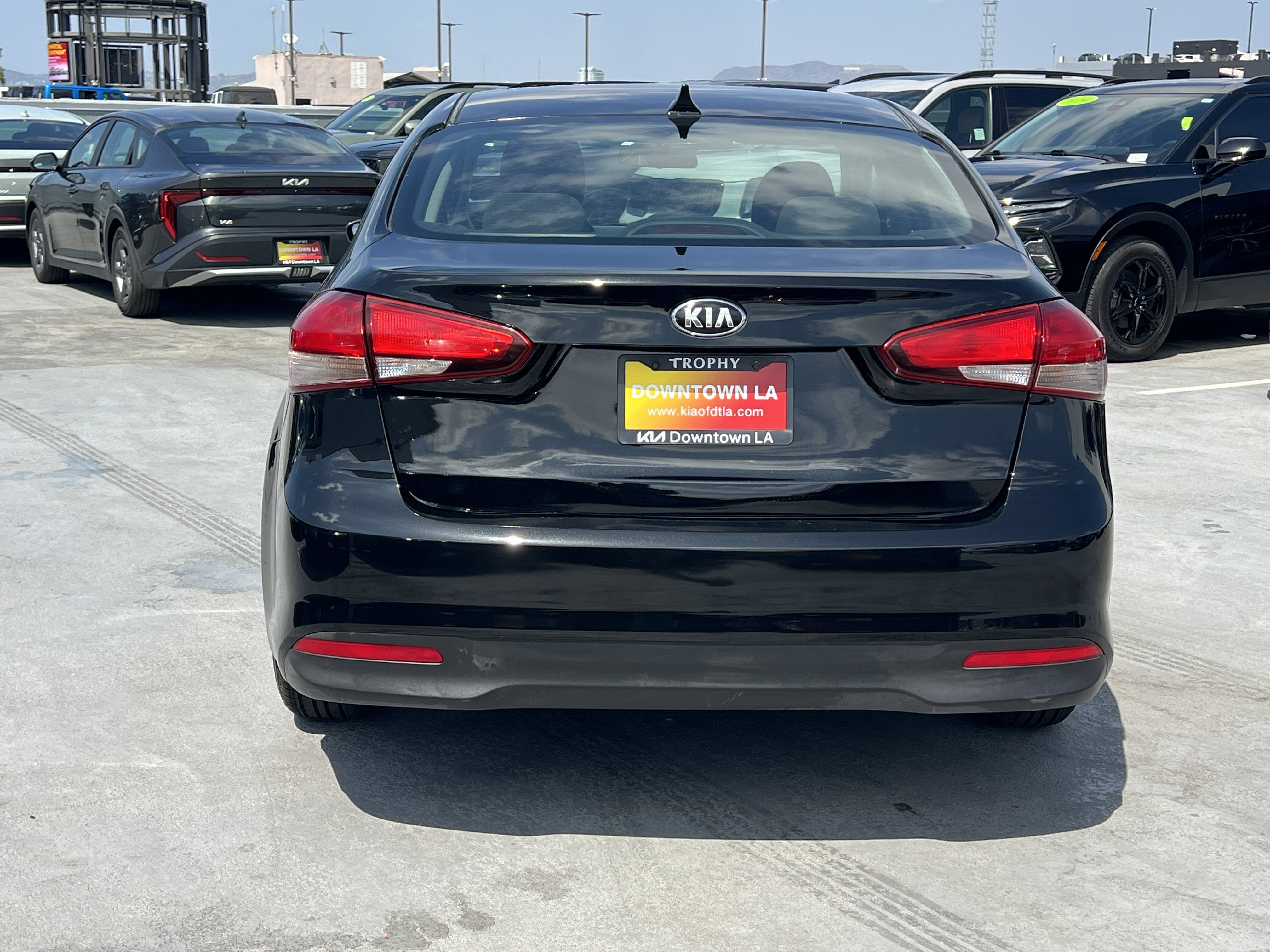 Used 2017 Kia Forte LX FWD image 6