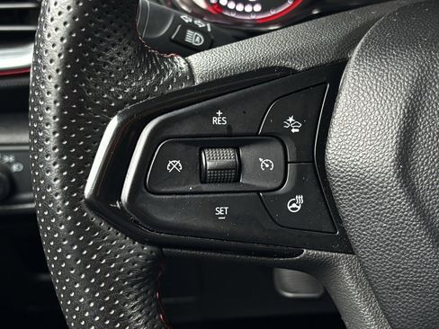 Used 2023 Chevrolet TrailBlazer RS image 27