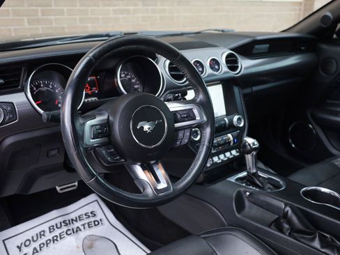Used 2018 Ford Mustang GT Premium w/ GT Performance Package RWD image 12
