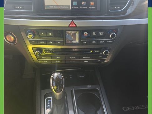 Used 2015 Hyundai Genesis 3.8 RWD image 11