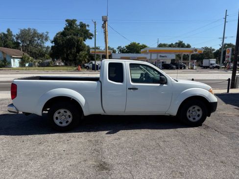 Used 2013 Nissan Frontier S RWD image 6