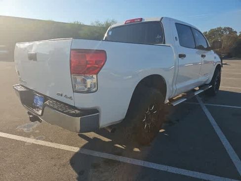 Used 2012 Toyota Tundra 4x4 CrewMax image 4