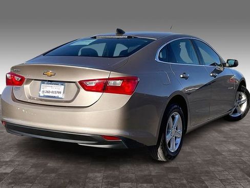 Used 2024 Chevrolet Malibu LS image 2