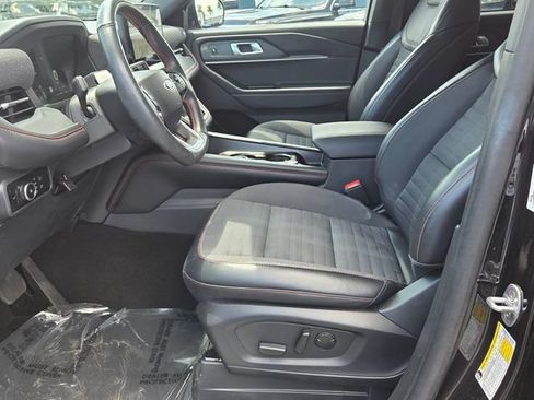 Used 2025 Ford Explorer ST-Line AWD/4WD image 9
