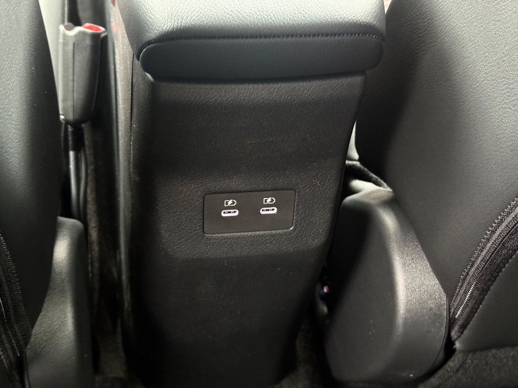 Used 2026 Nissan Kicks SR w/ SR Premium Package AWD/4WD image 18