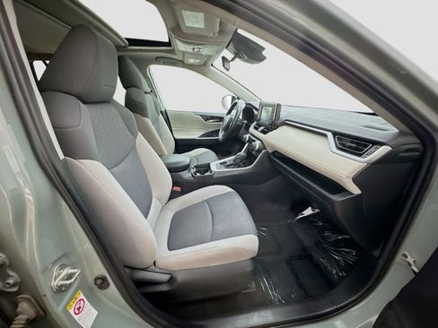 Used 2019 Toyota RAV4 XLE w/ Convenience Package AWD/4WD image 34