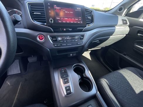 Used 2023 Honda Ridgeline Sport image 34