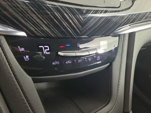 Certified 2024 Cadillac XT6 Premium Luxury w/ LPO, Floor Liner Package AWD/4WD image 28