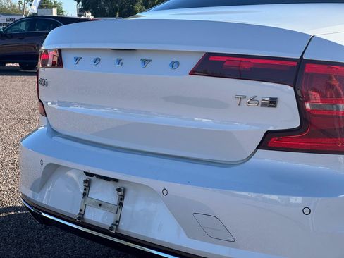 Used 2018 Volvo S90 T6 Inscription w/ Convenience Package AWD/4WD image 11