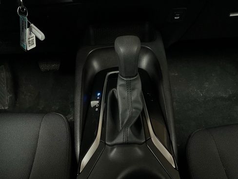 Used 2025 Toyota Corolla LE image 22