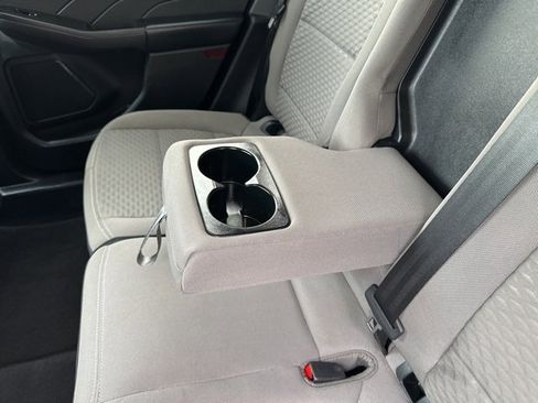 Used 2022 Ford Escape SE w/ SE Sport Appearance Package image 31