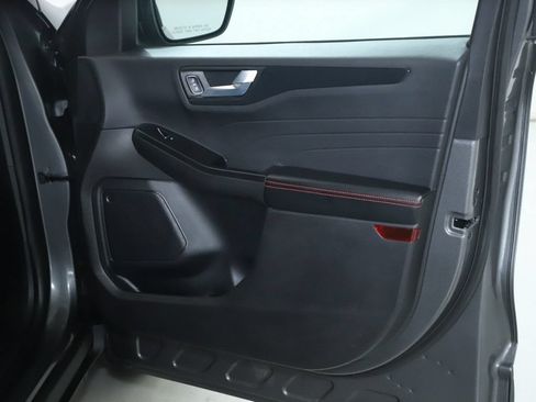 Used 2025 Ford Escape ST-Line FWD image 32