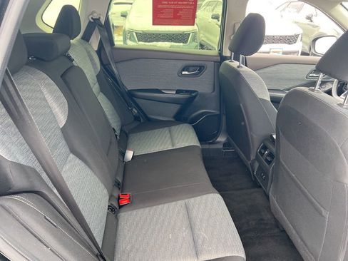Certified 2023 Nissan Rogue SV image 15