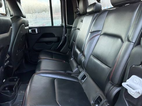 Used 2020 Jeep Gladiator Rubicon AWD/4WD image 13
