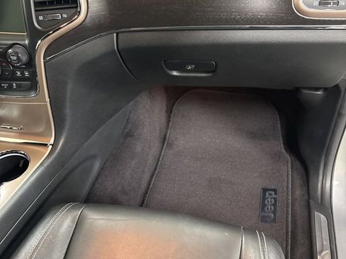 Used 2016 Jeep Grand Cherokee Limited w/ Trailer Tow Group IV image 29