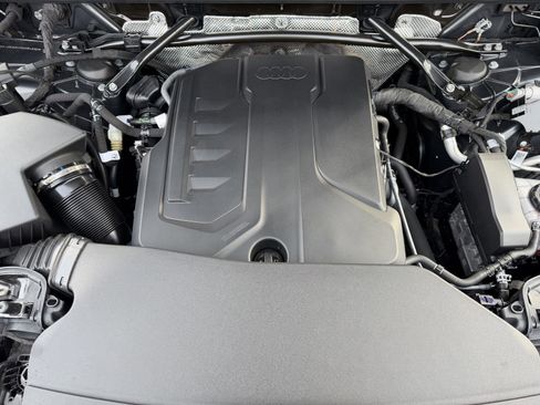 Used 2025 Audi Q5 Premium Plus w/ Premium Plus image 25