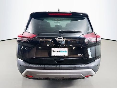 Used 2023 Nissan Rogue SV image 6