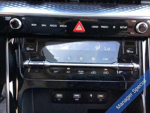 Used 2023 Kia Carnival SX Prestige FWD image 28