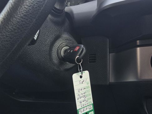 Used 2023 Toyota Tacoma SR AWD/4WD image 21