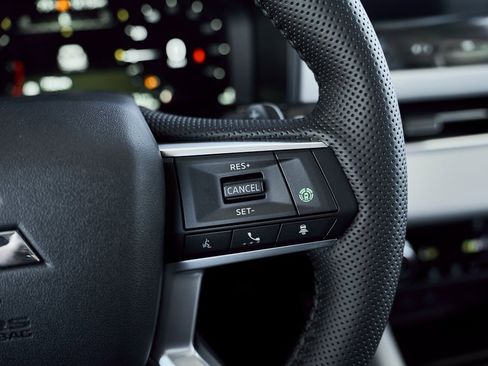 New 2026 Mitsubishi Outlander SE image 40