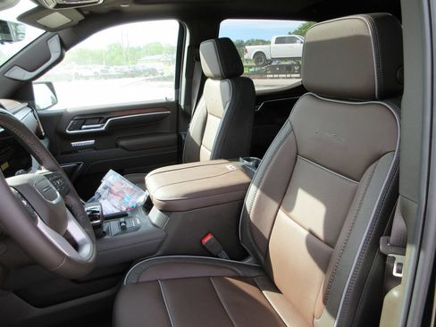 New 2026 GMC Sierra 1500 Denali AWD/4WD image 14