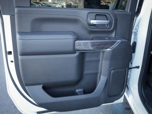 Used 2020 Chevrolet Silverado 3500 LTZ image 34