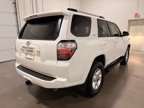 Used 2019 Toyota 4Runner SR5 Premium RWD image 5